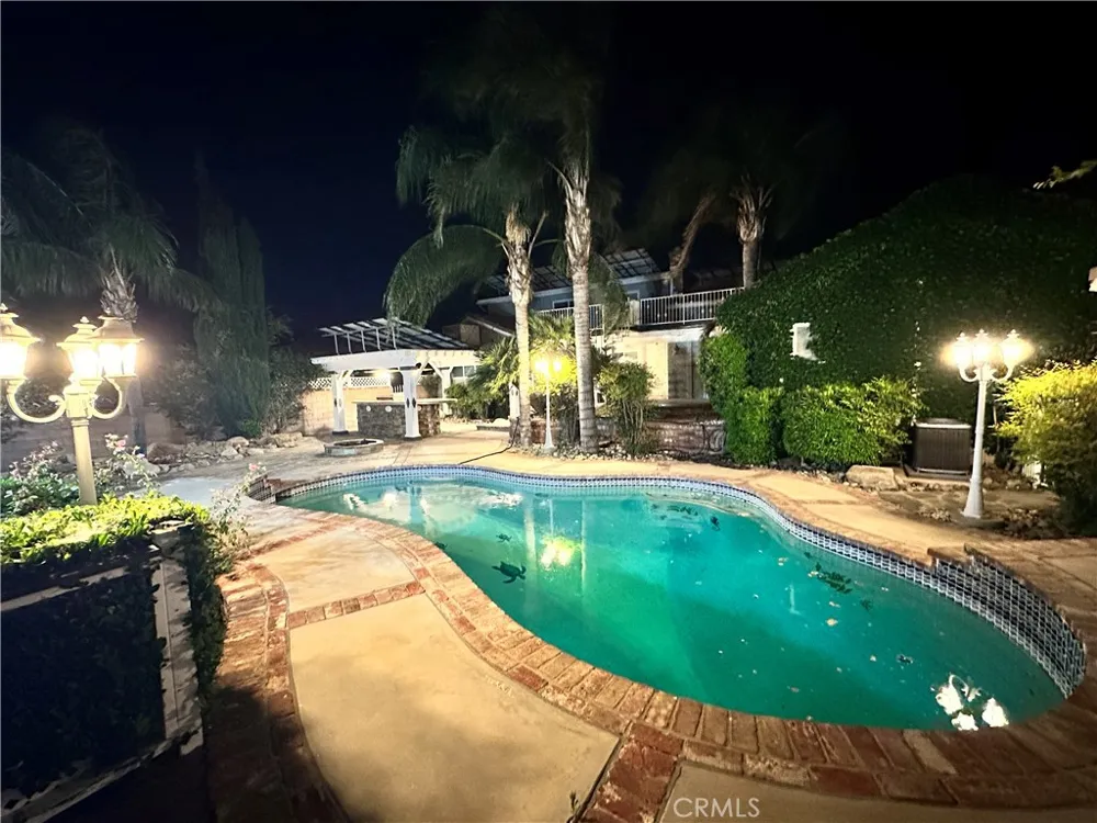 4761 W Avenue Quartz Hill, CA 93536