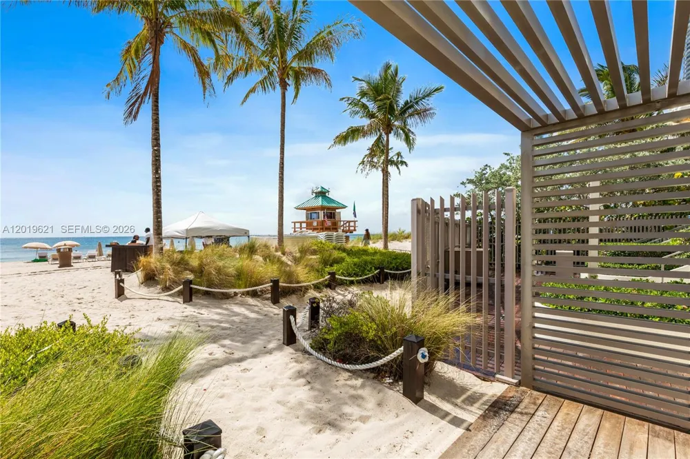 18975 Collins Ave #C-1 Sunny Isles Beach, FL 33160