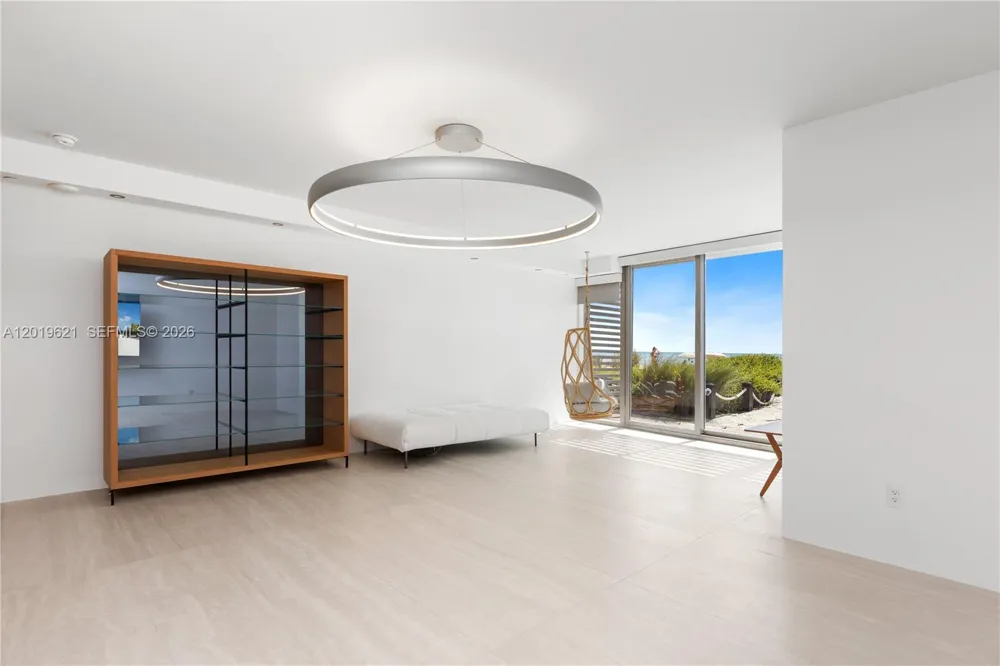 18975 Collins Ave #C-1 Sunny Isles Beach, FL 33160