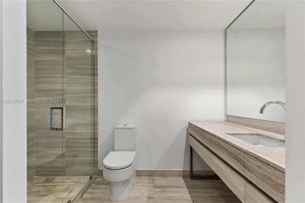 18975 Collins Ave #C-1 Sunny Isles Beach, FL 33160