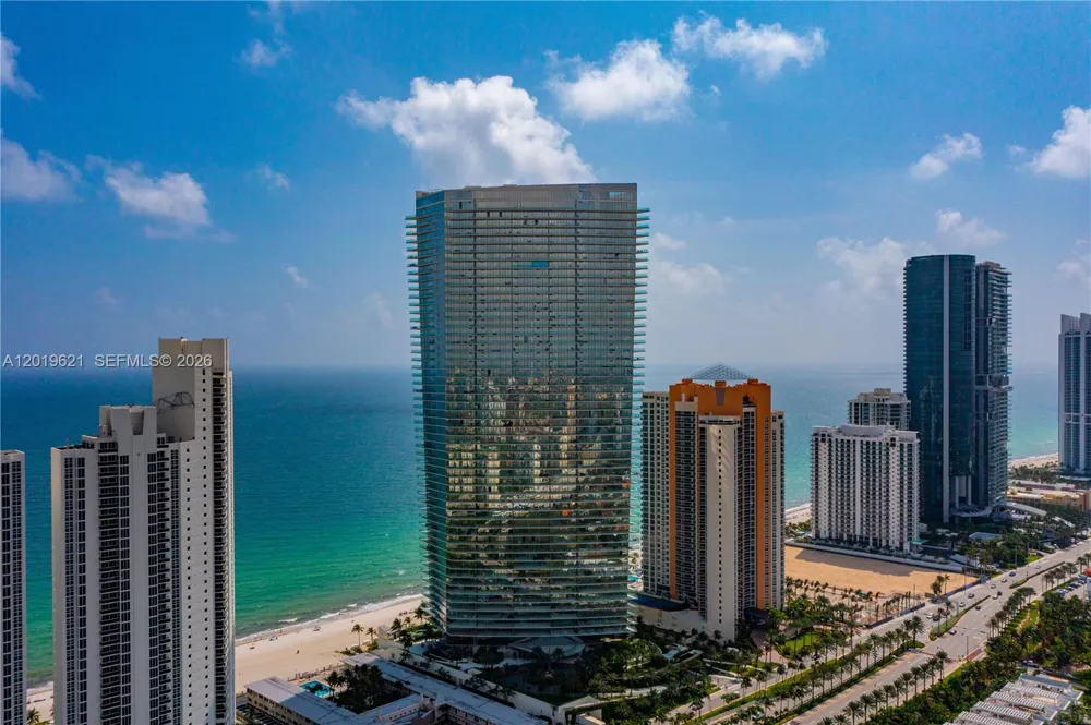 18975 Collins Ave #C-1 Sunny Isles Beach, FL 33160