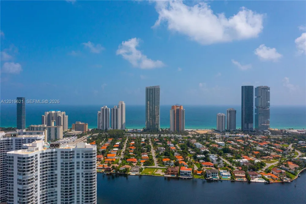 18975 Collins Ave #C-1 Sunny Isles Beach, FL 33160