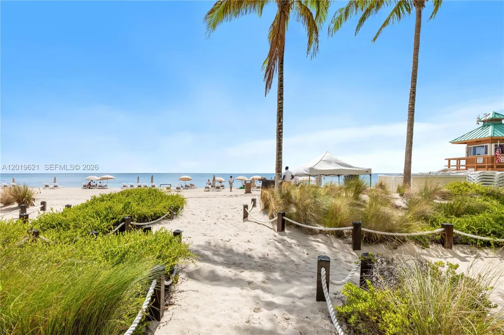 18975 Collins Ave #C-1 Sunny Isles Beach, FL 33160