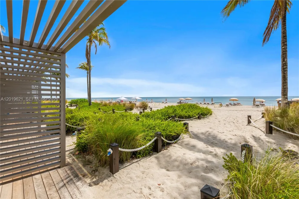 18975 Collins Ave #C-1 Sunny Isles Beach, FL 33160