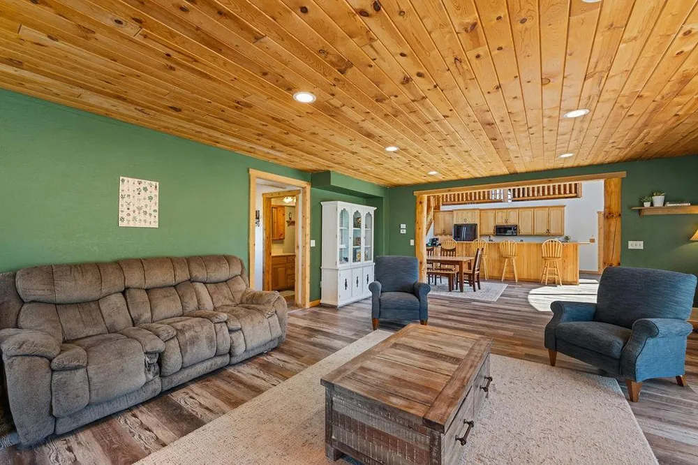 3874 County Road 138 Barnum, MN 55707