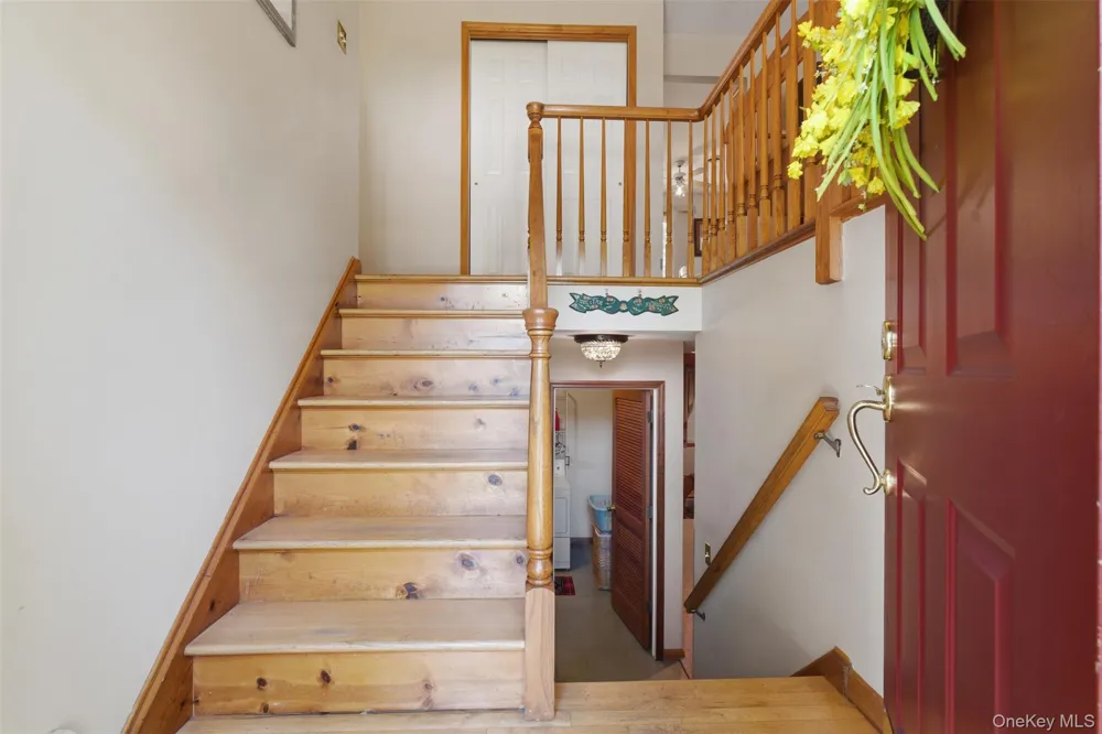 10 Sabin Drive Airmont, NY 10901