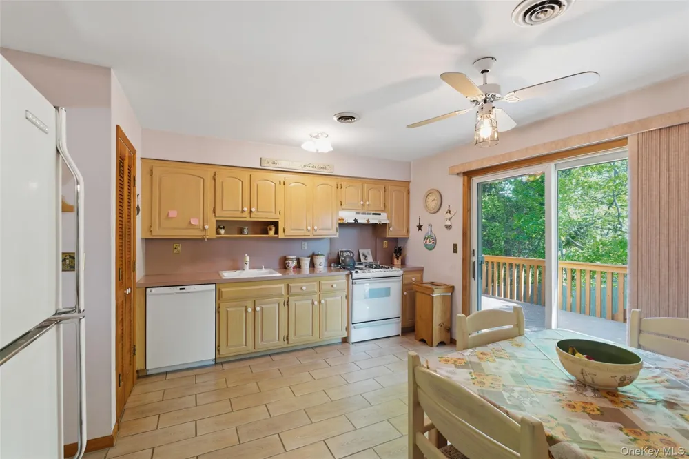 10 Sabin Drive Airmont, NY 10901