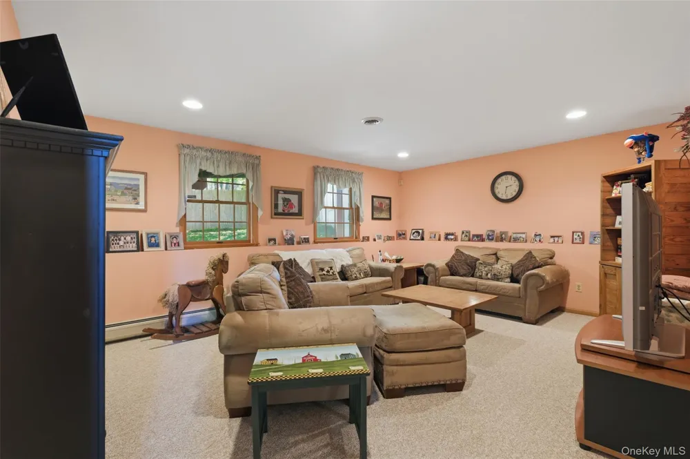 10 Sabin Drive Airmont, NY 10901