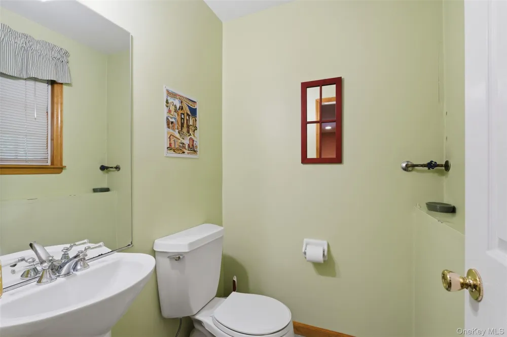 10 Sabin Drive Airmont, NY 10901