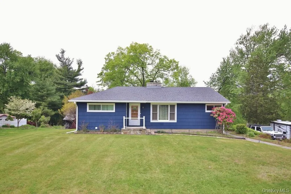 124 Cherrywood Drive Fishkill, NY 12524