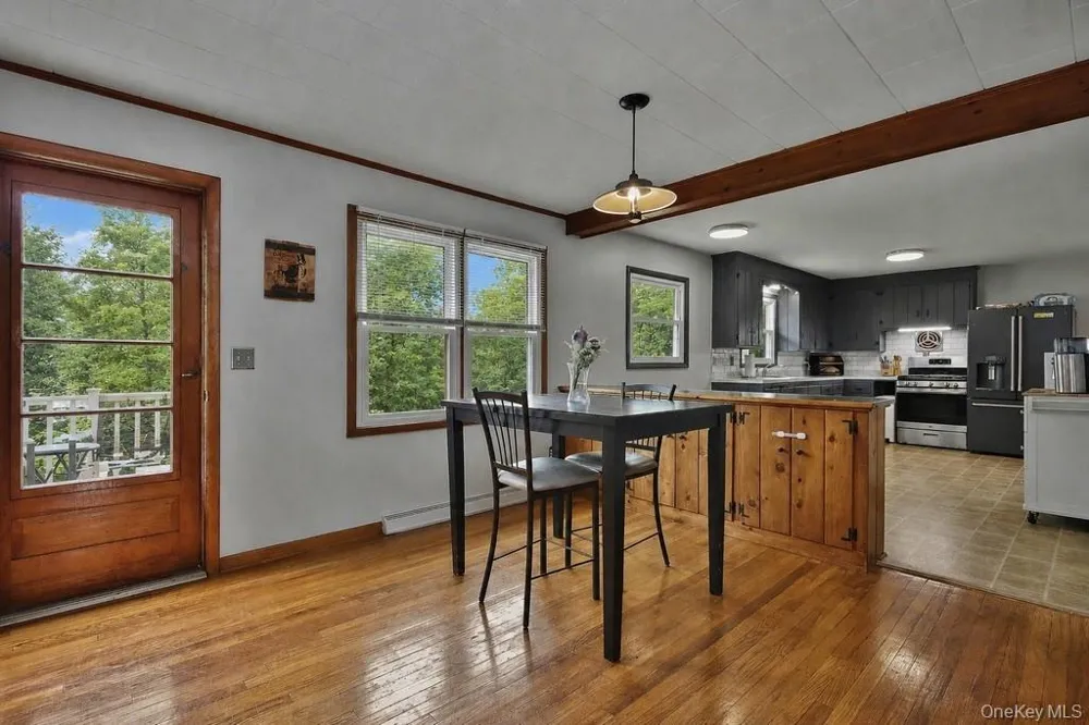 124 Cherrywood Drive Fishkill, NY 12524