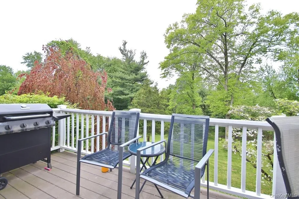 124 Cherrywood Drive Fishkill, NY 12524