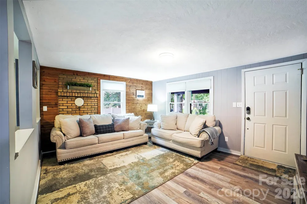22 Glenview Place Arden, NC 28704