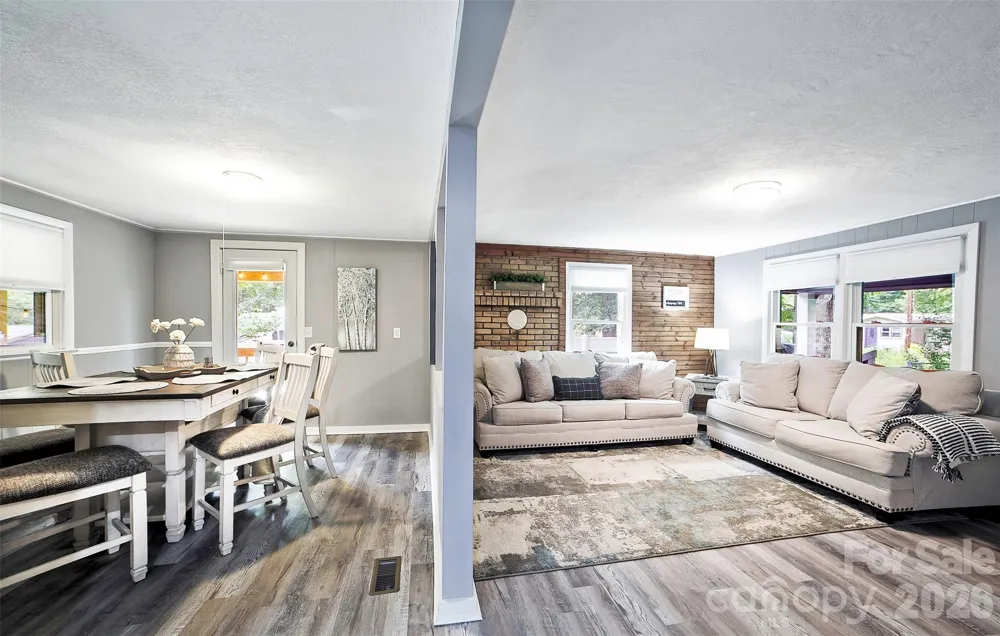 22 Glenview Place Arden, NC 28704