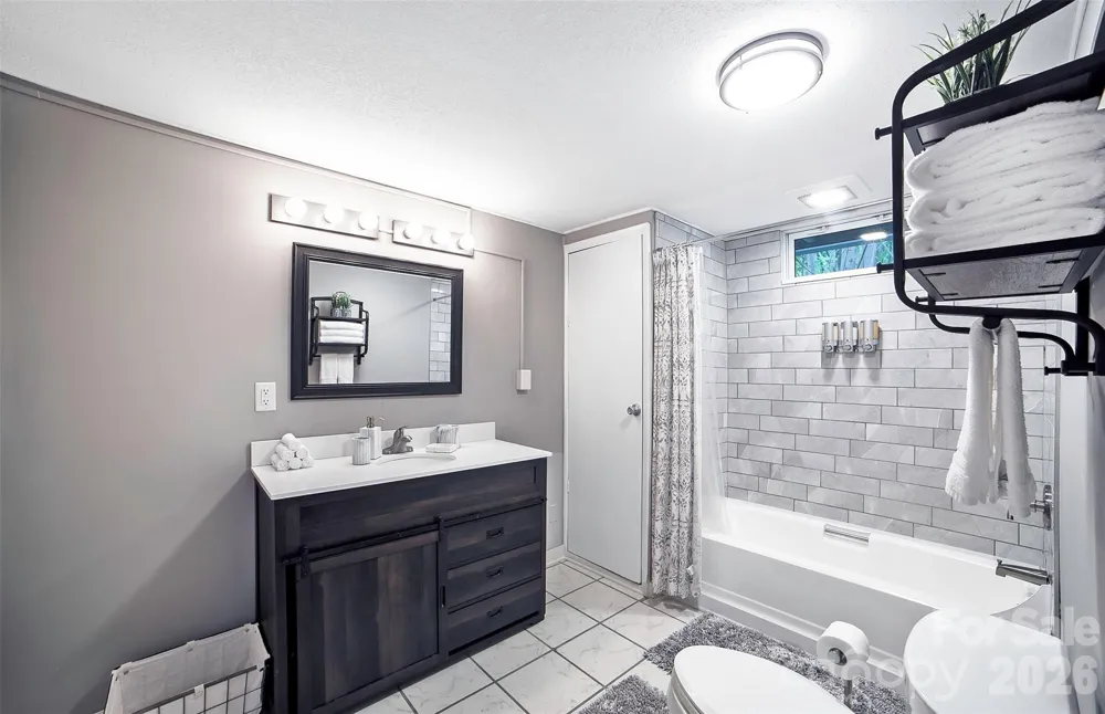 22 Glenview Place Arden, NC 28704