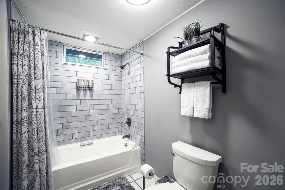 22 Glenview Place Arden, NC 28704