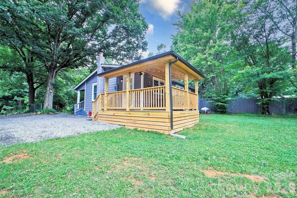 22 Glenview Place Arden, NC 28704
