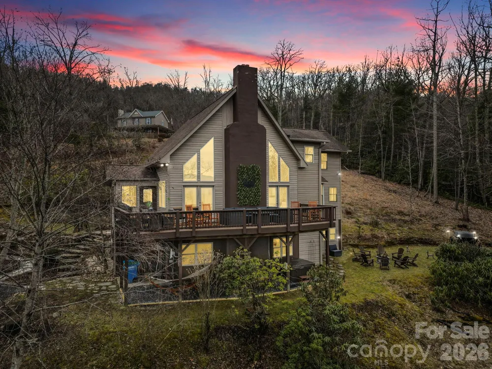 106 Bishop Cove Road Fairview, NC 28730