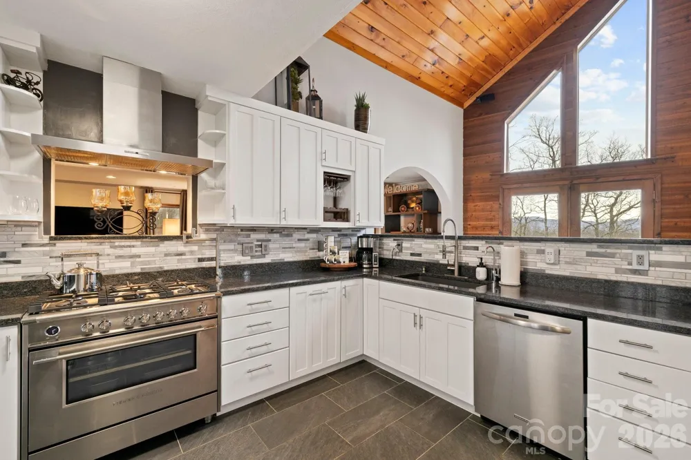 106 Bishop Cove Road Fairview, NC 28730