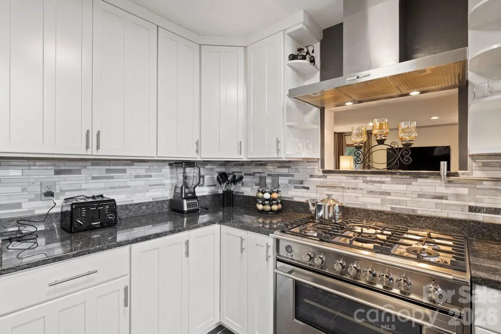 106 Bishop Cove Road Fairview, NC 28730