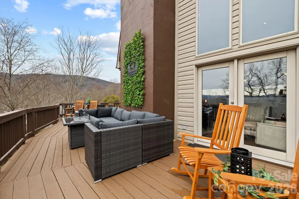 106 Bishop Cove Road Fairview, NC 28730