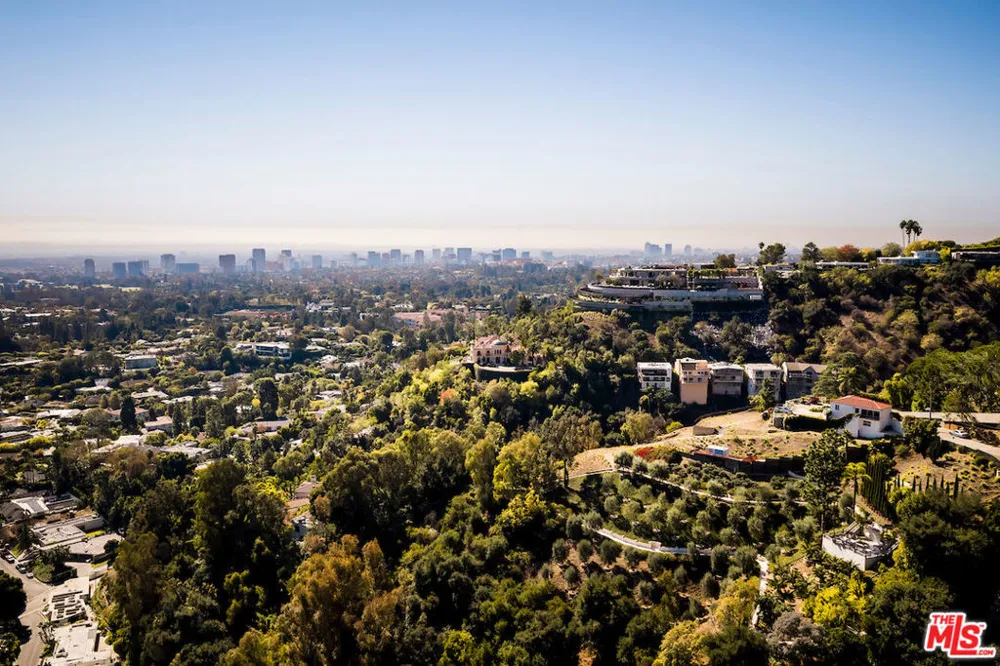 1436 Bella Drive Beverly Hills, CA 90210