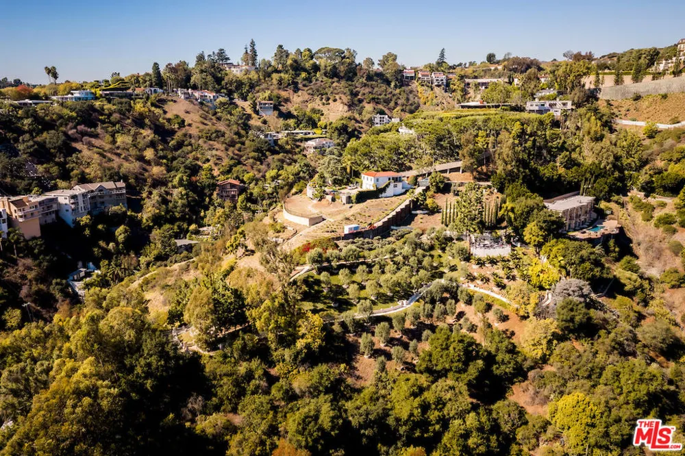 1436 Bella Drive Beverly Hills, CA 90210