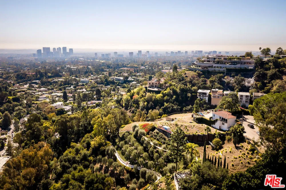 1436 Bella Drive Beverly Hills, CA 90210