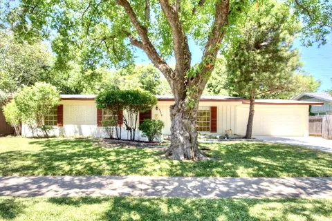 5910 Marilyn Drive