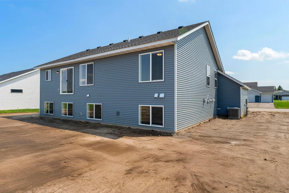 106 Maple Court Cannon Falls, MN 55009