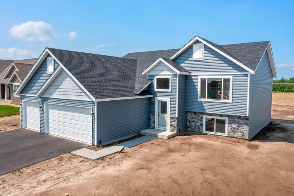 106 Maple Court Cannon Falls, MN 55009