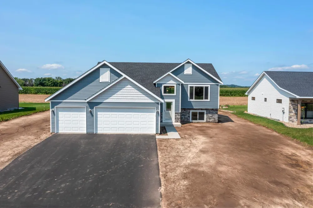 106 Maple Court Cannon Falls, MN 55009