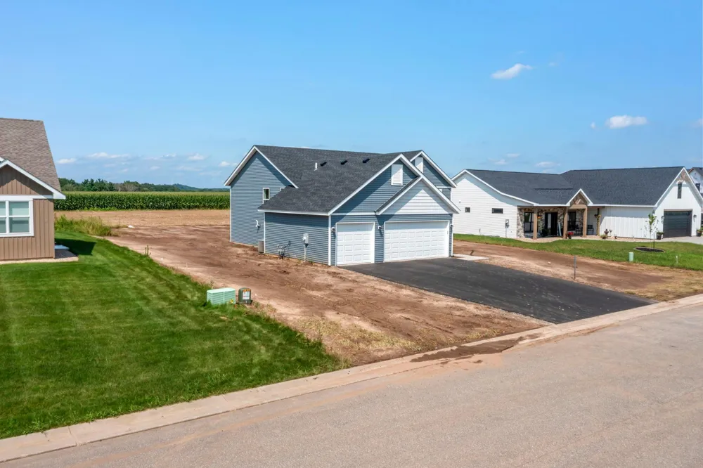 106 Maple Court Cannon Falls, MN 55009