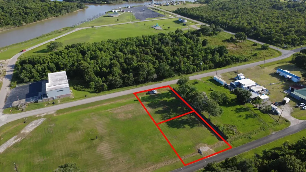 W Bayshore Drive Oak Island, TX 77514