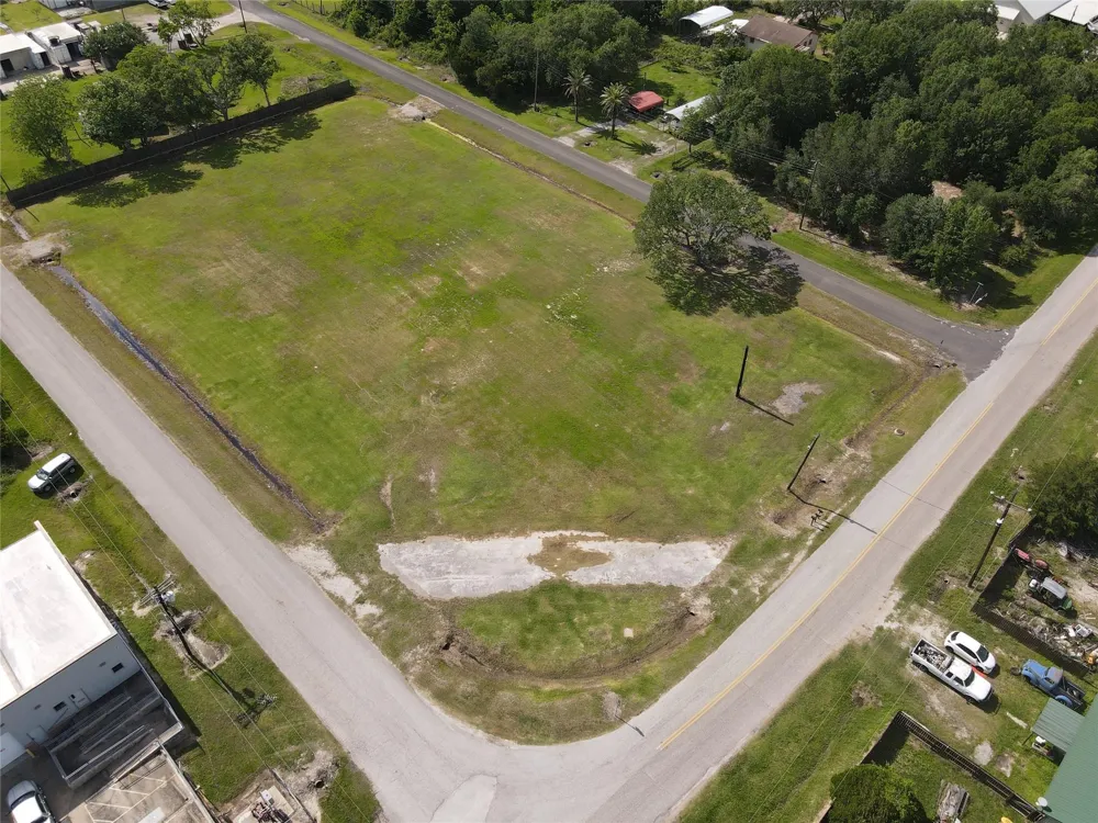 W Bayshore Drive Oak Island, TX 77514