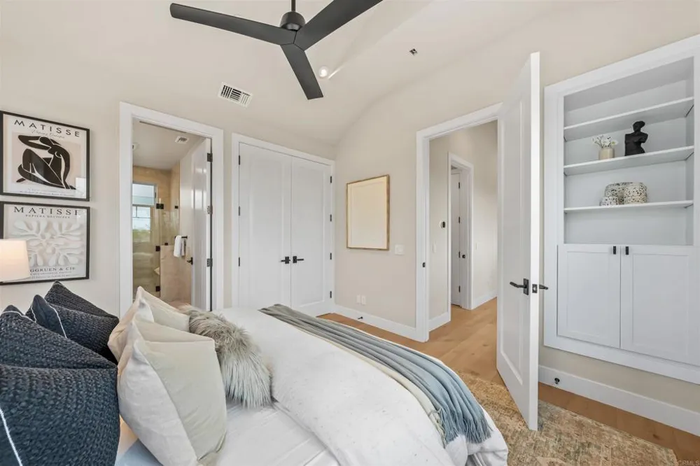 305 J AVENUE Coronado, CA 92118