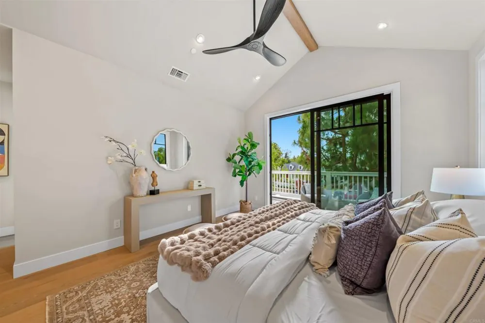 305 J AVENUE Coronado, CA 92118
