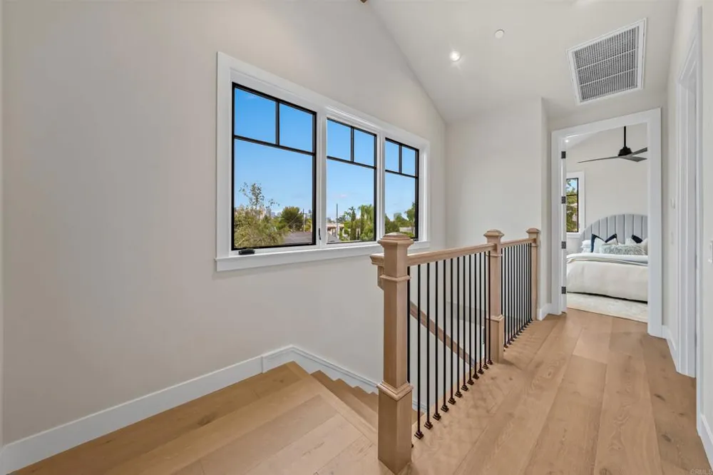 305 J AVENUE Coronado, CA 92118
