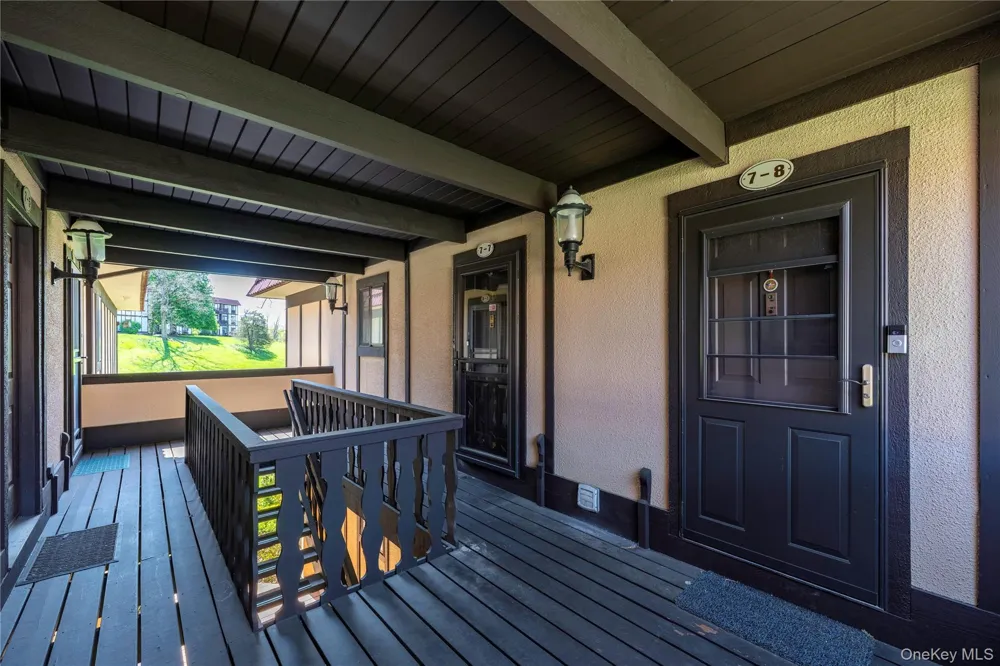 7 Loudon Drive #8 Fishkill, NY 12524