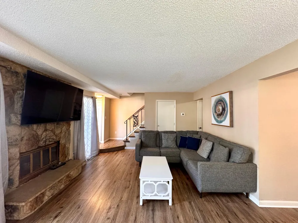 1271 Landmark Trail S Hopkins, MN 55343