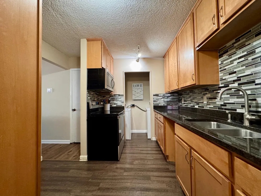 1271 Landmark Trail S Hopkins, MN 55343