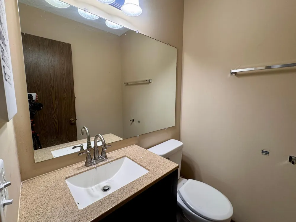 1271 Landmark Trail S Hopkins, MN 55343