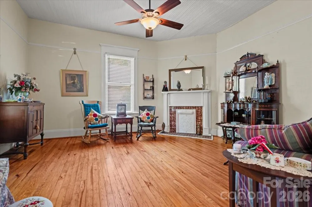110 Huger Street Cheraw, SC 29520