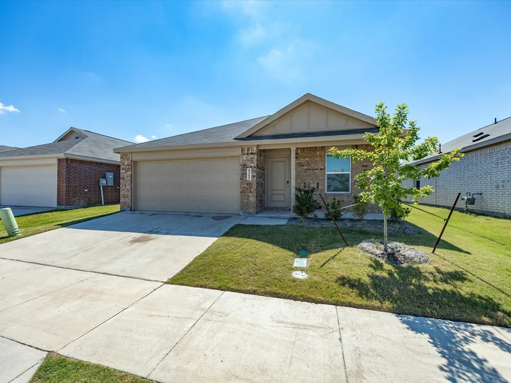 4952 Stonebridge Drive Ennis, TX 75119