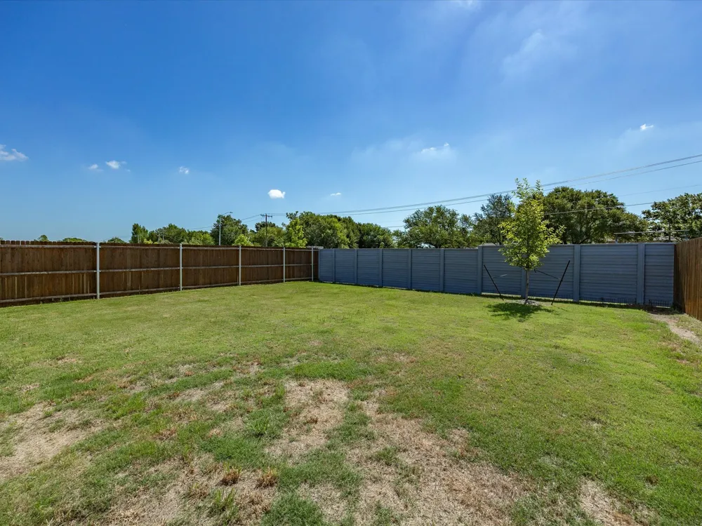 4952 Stonebridge Drive Ennis, TX 75119