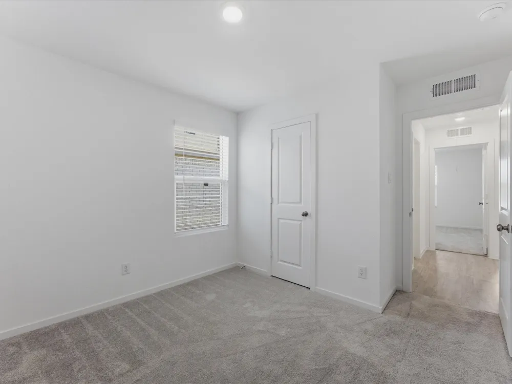 4952 Stonebridge Drive Ennis, TX 75119