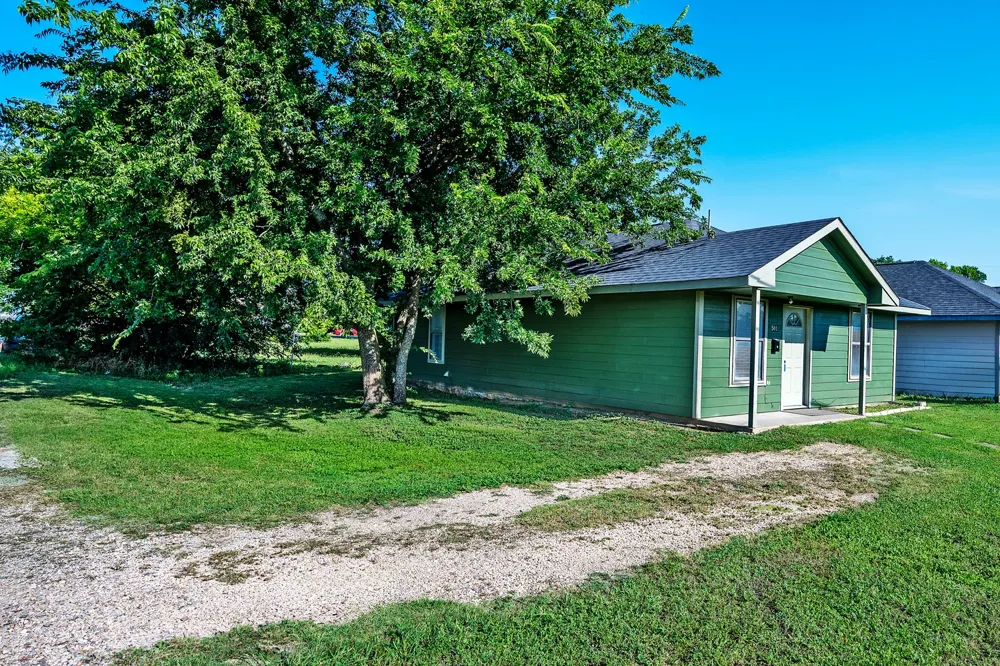 501 15th Street Honey Grove, TX 75446