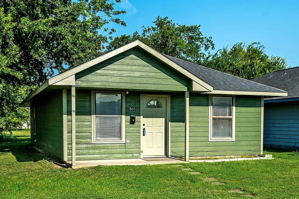 501 15th Street Honey Grove, TX 75446
