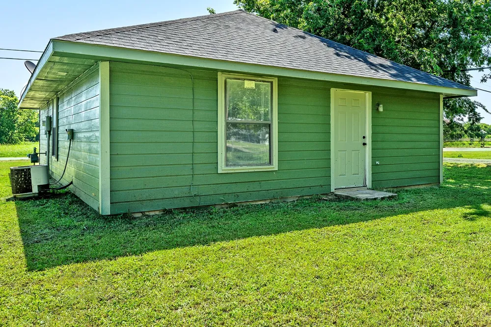 501 15th Street Honey Grove, TX 75446
