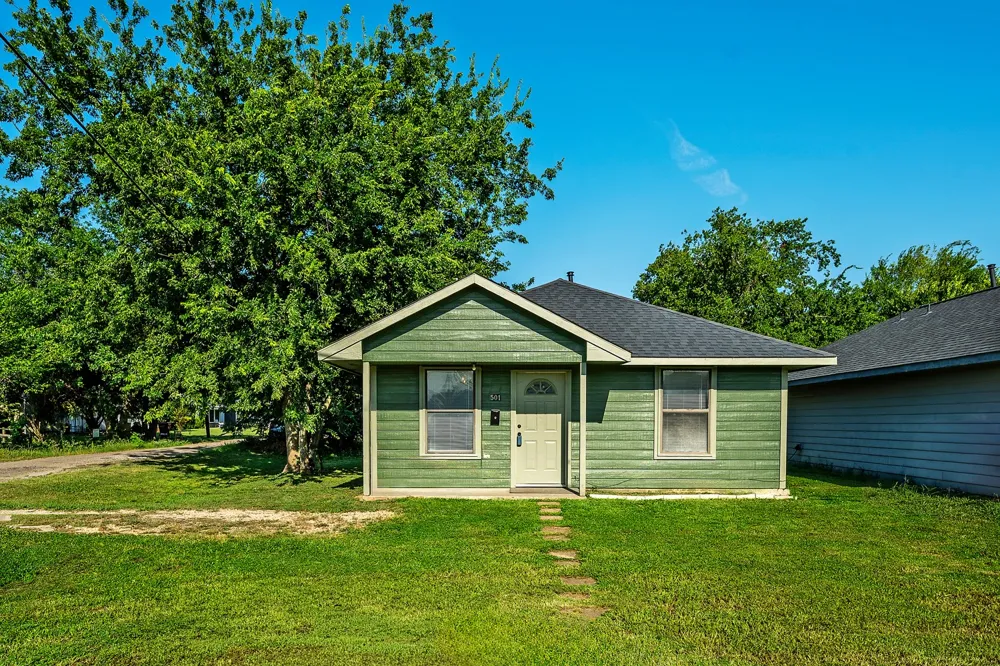 501 15th Street Honey Grove, TX 75446